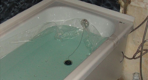 Установкой акрилового вкладыша | Икша